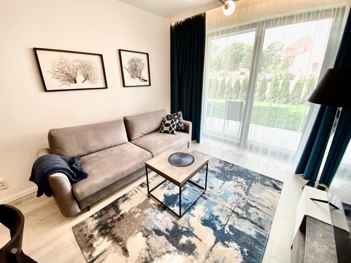 PRZY PLAŻY - z prywatnym ogródkiem REZYDENCJA NIECHORZE Apartamento Exterior foto